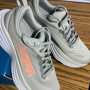 Women’s HOKA Bondi 8, size 7.5, gray